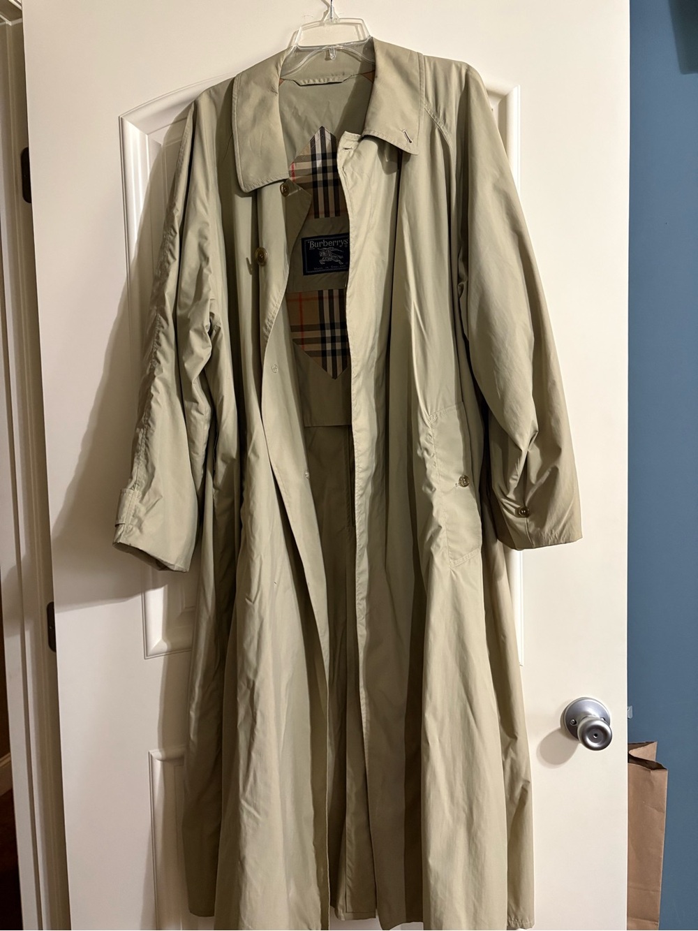 Vintage pHeritage Beige Trench Coat - Classic Long Raincoat
